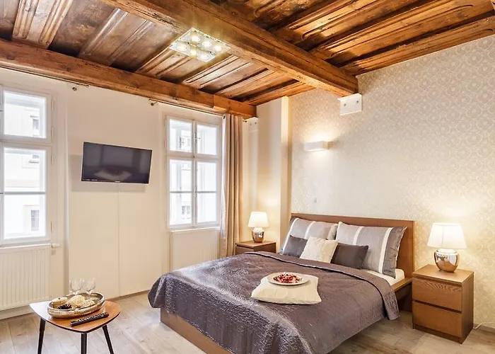 Downtown Royal Apartman